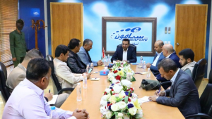 وزير الاتصالات وتقنية المعلومات يطلع على سير العمل في شركة سبأفون1 وزير الاتصالات وتقنية المعلومات يطلع على سير العمل في شركة سبأفون