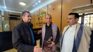 وزير الثقافة والسياحة يتفقد سير العمل في عدد من مكاتب وكالات السياحة والسفر بأمانة العاصمة