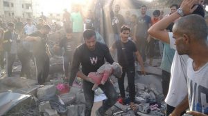 IMG_20241202_220804_165 شهداء وجرحى في قصف للعدو الصهيوني على سوق “عمر المختار” بغزة