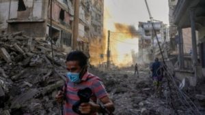 المكتب الإعلامي بغزة يناشد الغزيين بضرورة الحيطة من غدر العدو