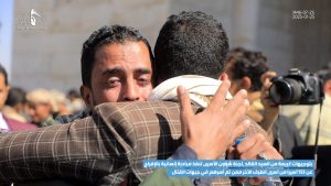 صنعاء تعلن الإفراج عن 153 أسيراً من أسرى الطرف الآخر بتوجيهات قائد الثورة