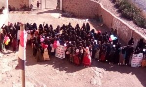 صنعاء صنعاء.. حرائر بني منصور في الحيمة الداخلية ينظمن وقفة تضامنية مع الشعب الفلسطيني