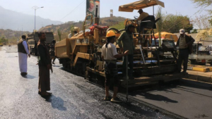 طريق القصر – الكمب1 استكمال المرحلة الأولى من مشروع إعادة تأهيل طريق القصر – الكمب في تعز