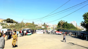 منتسبو جامعة إب ينظمون وقفة حاشدة تنديدًا بالجرائم الصهيوأمريكية1 منتسبو جامعة إب ينظمون وقفة حاشدة تنديدًا بالجرائم الصهيوأمريكية