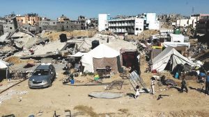 IMG_20250125_004856_506 الغزيّون ينصبون خيامهم على أنقاض بيوتهم