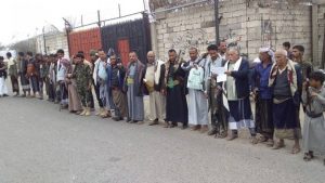 وقفة قبلية في تعز تضامنا مع غزة