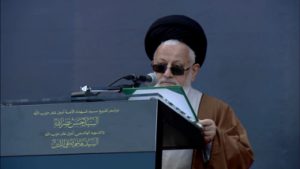 ممثل الإمام الخامنئي في التشييع: السيد نصر الله قد بلغ الآن ذروة العزة