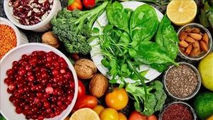 90-CT (1) أطعمة تعزز صحة البصر وتحمي العيون من الأمراض