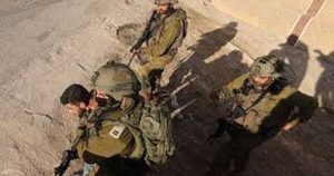 اعتقالاتت حملة اعتقالات صهيونية واسعة بالضفة بينهم أطفال وامرأة