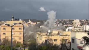 بالفيديو: جيش الاحتلال يفجر منزل الشهيد عمار عودة في سفيت بالضفة المحتلة