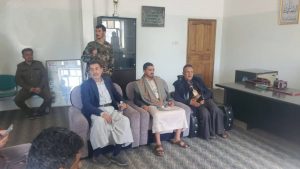 جوازات الحملي يتفقد سير العمل في فرعي مصلحة الهجرة والجوازات بتعز وإب