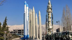 ايران تلوح برد عسكري مع تصعيد واشنطن