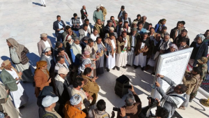 مقام الشهيد القائد1 قيادة المؤسسة العامة للطرق والجسور تزور مقام الشهيد القائد في مران بصعدة