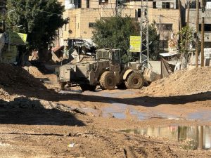 d480e647d49ad611d10b51a3cb07e458 المقاومة الفلسطينية تفجّر عبوة ناسفة بقوات الاحتلال الصهيوني بجنين واقتحاماتٌ واعتقالاتٌ في الضفة