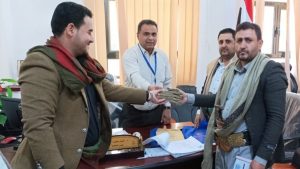 طلاب جامعة الرازي يقدمون مساهمة مالية دعما القوة الصاروخية والبحرية والطيران المسير