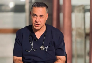 محامية: الطبيب الفلسطيني أبو صفية تعرض لضرب مبرح داخل سجن العدو