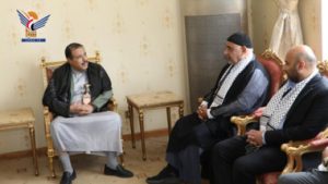 صنعاء.. تفاصيل لقاء وزير الخارجية برئيس وزراء العراق الأسبق