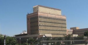 مصدر بالبنك المركزي: النظام السعودي سيتحمل تبعات أي خطوات معادية ضد القطاع المصرفي من قبل المرتزقة أو العدو الأمريكي