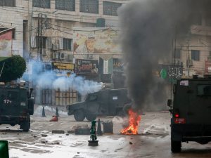 جيش الاحتلال استمرار العدوان الإسرائيلي على مدينة طولكرم ومخيميها لليوم 53 على التوالي