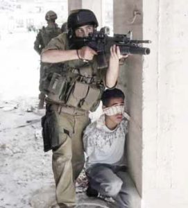 عربي1 ضابط إسرائيلي يعترف: نستخدم الفلسطينيين دروعا بشرية بشكل منتظم