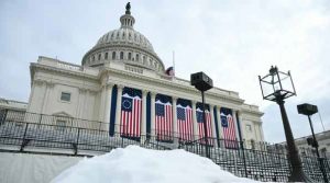 نيويورك تايمز: أمريكا غارقة ومهووسة بنظريات المؤامرة