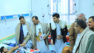 عوض يزور الجرحى والمرابطين في النقاط الأمنية بمحافظة صعدة