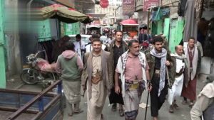 IMG-20250327-WA0028 المحافظ إدريس يزور عددا من أسواق مدينة البيضاء