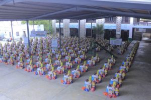 IMG_20250314_015301_266 توزيع 700 سلة غذائية و50 ألف ريال لمرضى السرطان في الحديدة