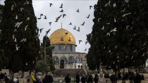 «حماس» تدعو لمواصلة الرباط بالأقصى خلال رمضان وقطعان المستوطنين ينتهكون حرماته بالرقص فيه