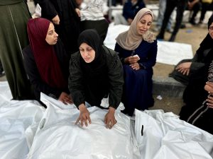 11 شهيدًا و111 إصابة بعدوان صهيوني على غزة في 24 ساعة