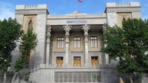 انطلاق المفاوضات بين إيران والولايات المتحدة