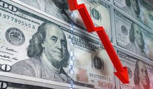 الدولار يفقد هيمنته كعملة احتياطية عالمية.. أدنى حصة منذ 1994 الدولار يفقد هيمنته كعملة احتياطية عالمية.. أدنى حصة منذ 1994