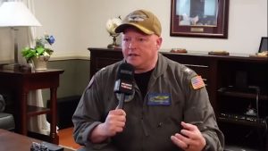 العدو الأمريكي يعترف: الحاملة “ترومان” محاصرة شمال البحر الأحمر