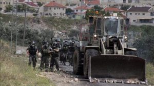 كيان العدو يقتضم 1000 متر مربع من أراضي الفلسطينيين جنوبي الضفة