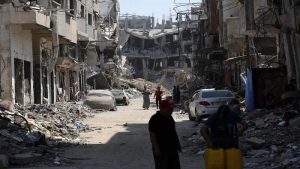 كيان العدوّ يعمِّقُ مأساة الفلسطينيين في قطاع غزة ويكثّـف غاراته على خان يونس