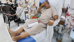 الحصار الإسرائيلي يهدد حياة 350 ألف مريض في غزة