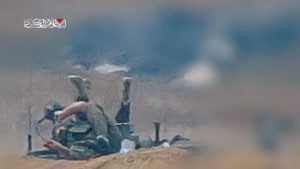 قناصة القسام تبث مشاهد قنص 3 من ضباط وجنود العدو (فيديو)