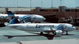 إصابة عدد من الركاب إثر حادث تصادم داخل مطار القاهرة الدولي