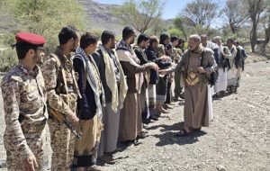 وزارة الثقافة تقدم قافلة عيدية للمرابطين في جبهة الضالع