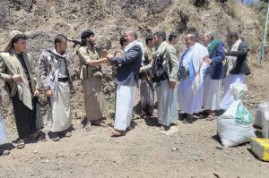 IMG-20250403-WA0002 تسليم قافلة عيدية من وزارة الثقافة والسياحة للمرابطين في جبهة مقبنة