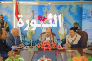 IMG-20250405-WA0006 نائب وزير الاقتصاد يطلع على مستوى الانضباط الوظيفي في مؤسسة الأسمنت وهيئة الاستثمار