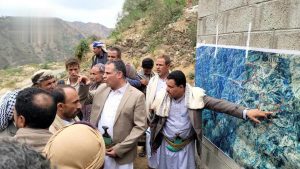 IMG-20250415-WA0025 الصوفي يتفقد مستوى تنفيذ المشاريع المنفذة بمبادرات مجتمعية في حجة