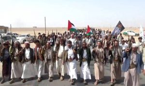 IMG-20250418-WA0007 مسيرات جماهيرية في مأرب تأكيداً على الثبات في نصرة غزة وتنديداً بالعدوان الأمريكي