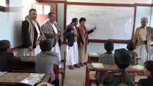 وكيل محافظة صنعاء يتفقد أنشطة وبرامج الدورات الصيفية في بلاد الروس