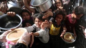 الصليب الاحمر الدولي يحذّر من الوضع الغذائي والصحي في غزة