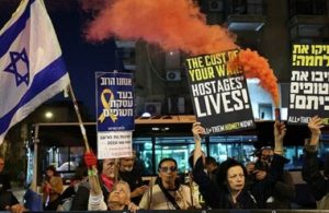 أكثر من نصف الإسرائيليين يؤيدون مقترح حماس لتبادل الأسرى ووقف الحرب