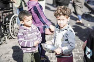 مع توقف عمل المخابز.. غزة في عين الكارثة والعالم يتفرج