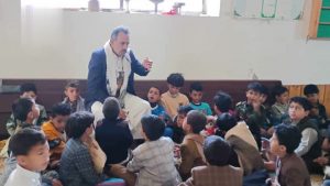 تفقد أنشطة الدورات الصيفية في مديرية سنحان 