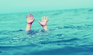 إنقاذ طفل وأمه من الغرق في سد مقولة