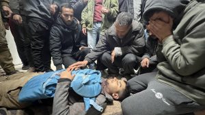2192593986 فيما العالم يحتفل بحرية الصحافة.. دماء إعلاميي فلسطين تسيل في شوارع غزة